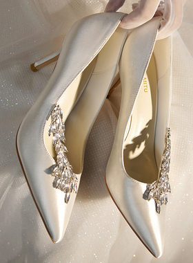 【送礼】米兔小姐 mb真丝绸缎婚鞋新娘鞋女麦穗白色结婚高跟鞋