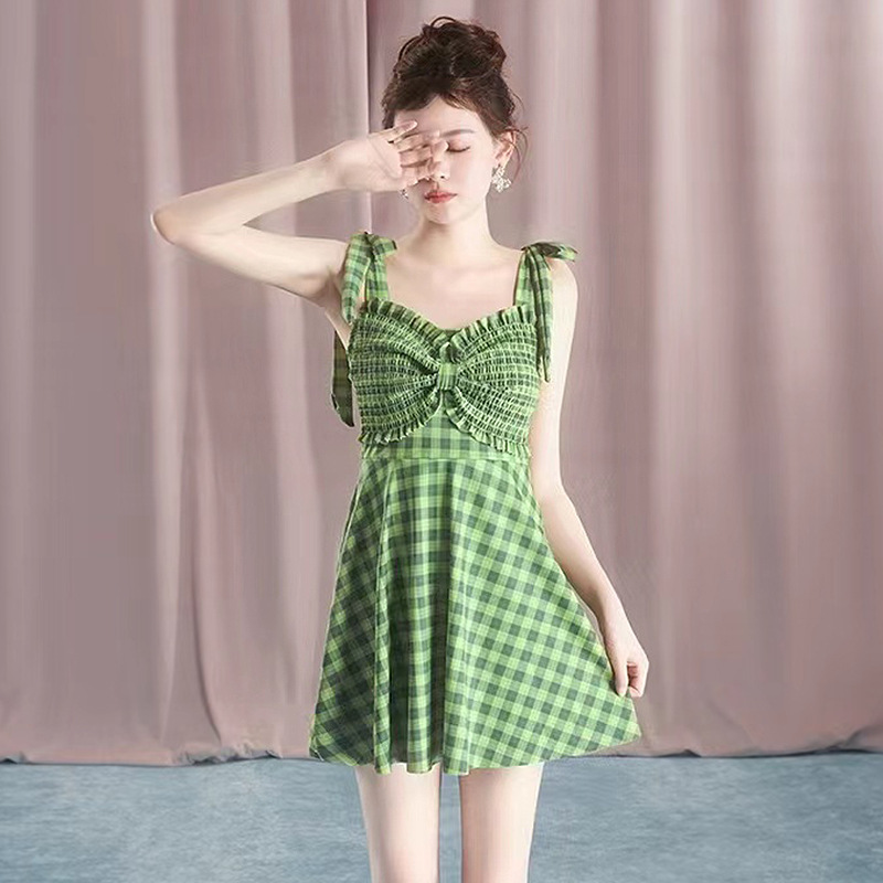 连体泳衣女韩版高级感吊带复古裙式保守遮肚显瘦格子气质度假泳装