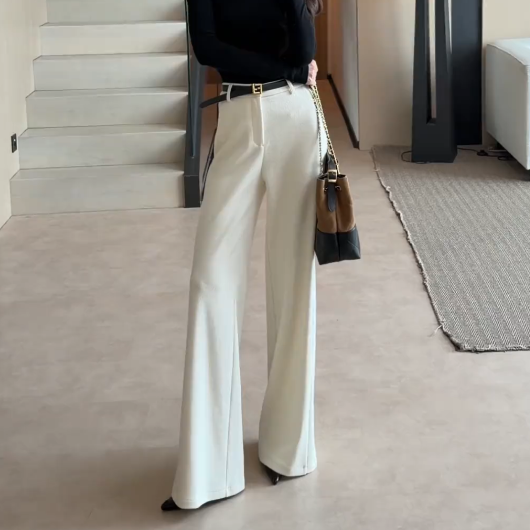 高级感白色显瘦微喇西装裤
