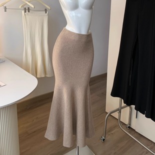 白色包臀鱼尾裙女加厚秋冬高腰修身温柔气质加长款绝美针织半身裙