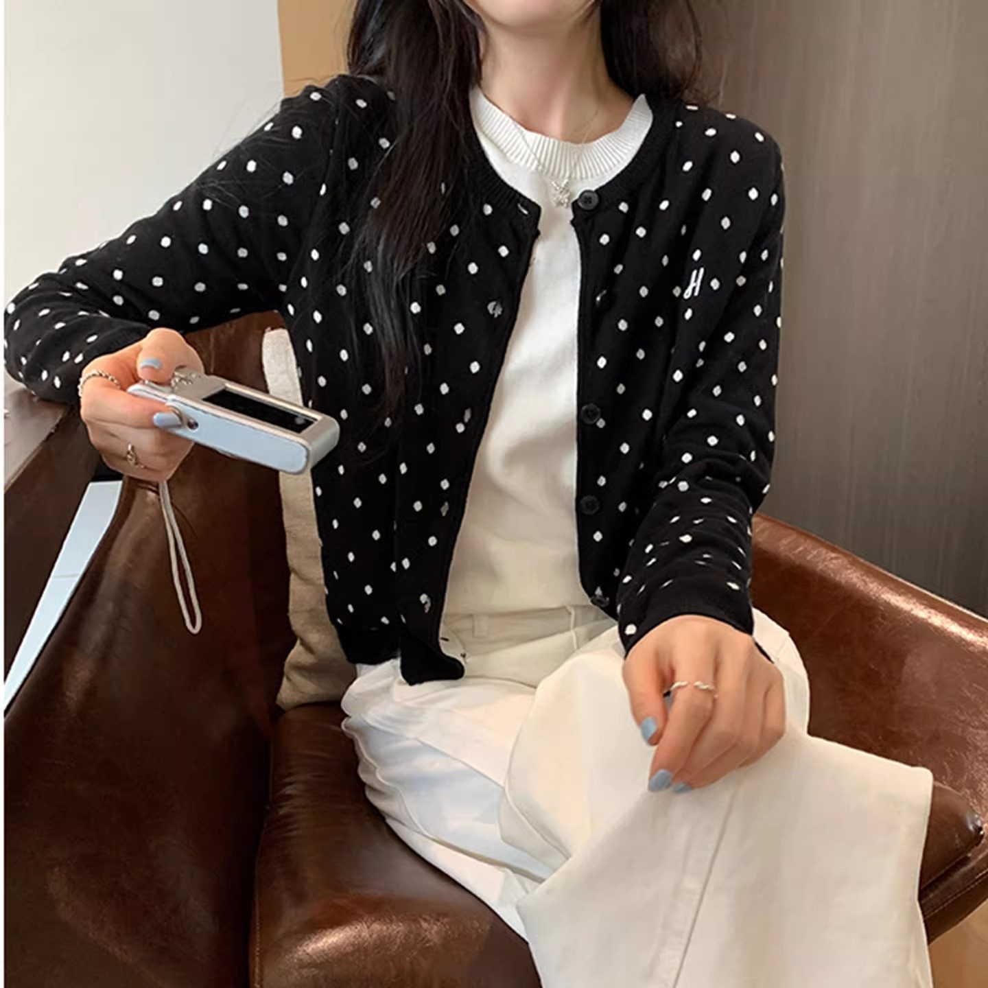 韩系小香风波点黑色针织开衫女装秋冬季穿搭绝美毛衣外套外搭上衣,女装/女士精品,短外套,淘宝优惠券,粉丝福利购,淘宝优惠卷