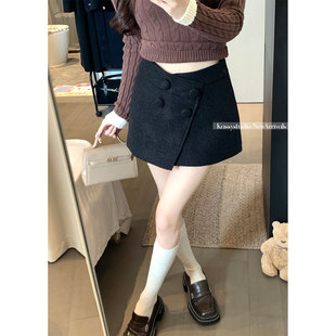 多扣搭片靴裤圈圈呢a字半身裙2026春季辣妹显瘦秋冬灰色短裙裤子