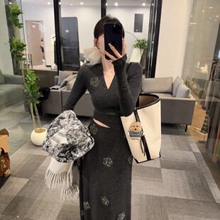 显瘦上衣轻熟风长裙套装 2026春款 烫钻套装 法式 百搭时尚