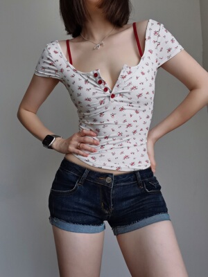 短袖甜辣碎花假两件女