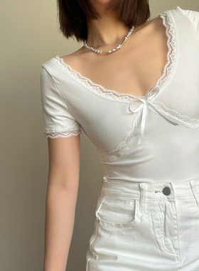 奶系甜辣~美式BM V领蕾丝碎花短袖T恤女夏季风修身大码短款上衣