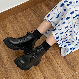 ins复古高帮马丁瘦瘦靴女潮chic韩版炸街厚底英伦6孔小短靴秋冬潮