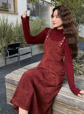 Mistletoe法式红色复古打底衫+吊带裙2C212- G166-P175-K258