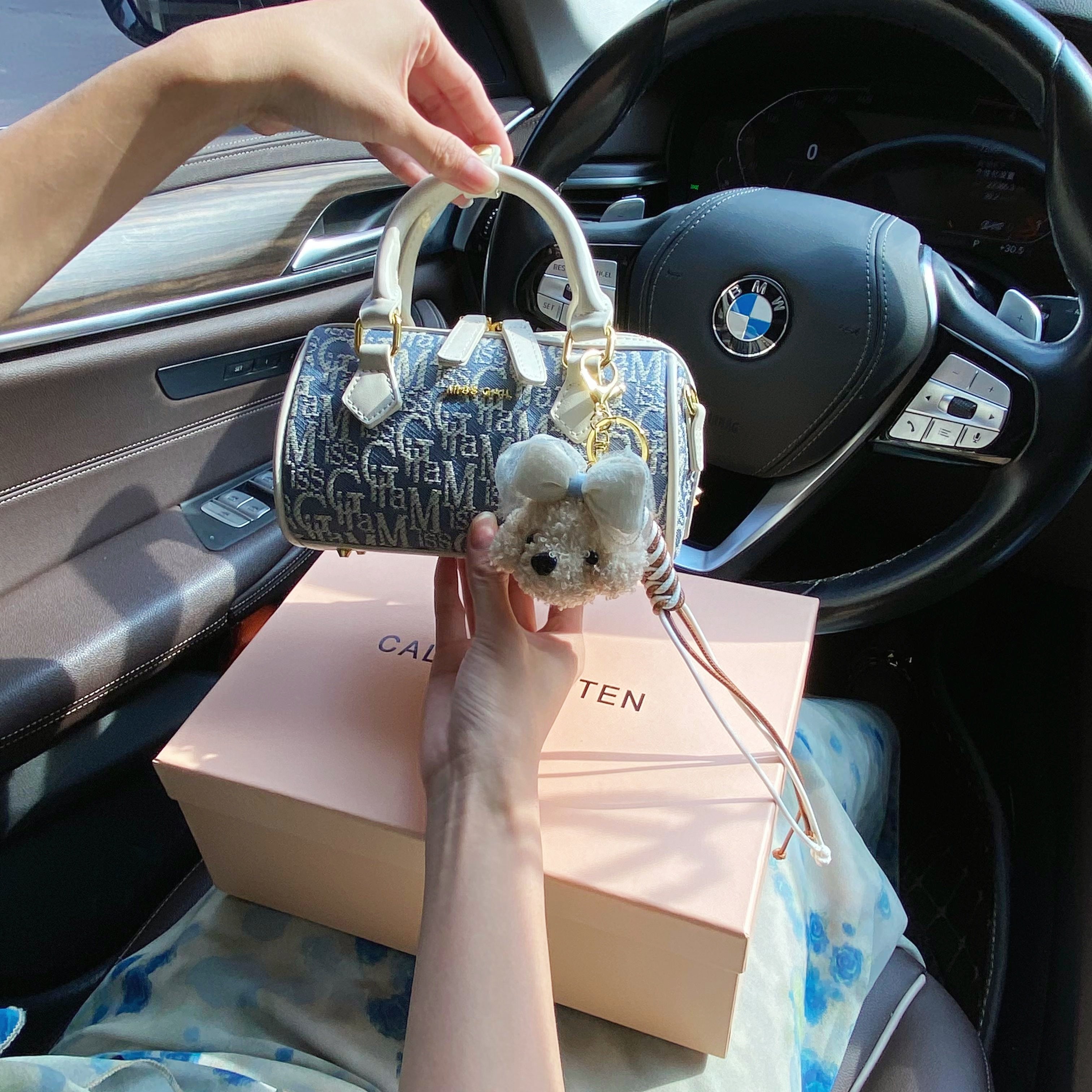 CallmeKitten复古牛仔刺绣波士顿包包2026秋冬新款可爱上班小拎包