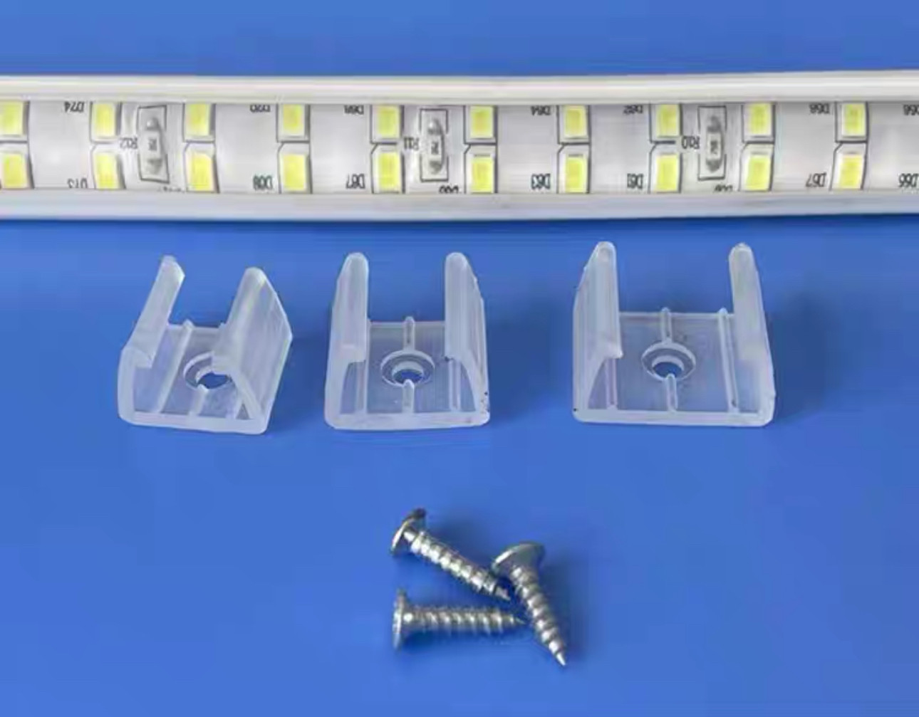 led灯带卡槽室内吊顶单孔灯带卡扣灯带卡子灯带固定配件灯带