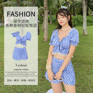 泡温泉游泳衣女分体两件套保守裙式 ins风 平角小胸聚拢少女泳装