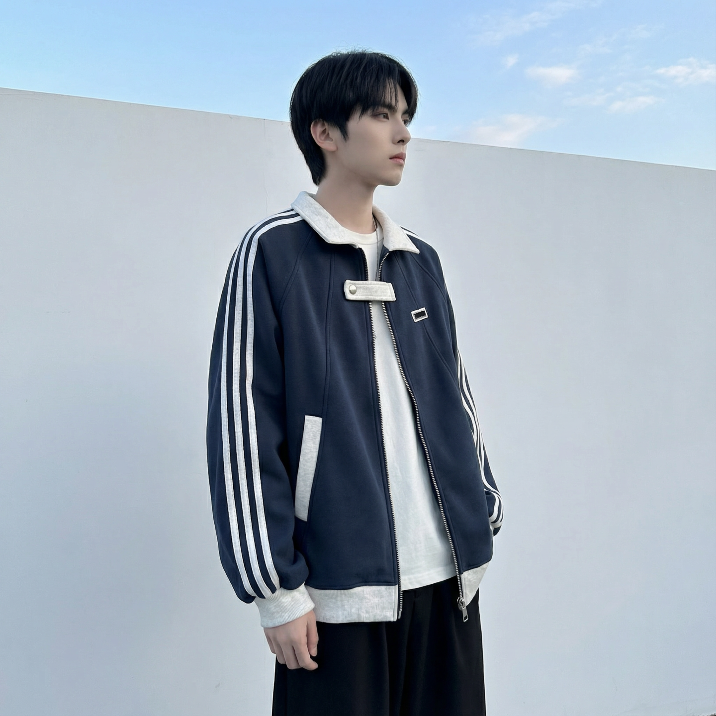 现货2026三条杠翻领夹克男宽松休闲运动外套现货R238-P68,男装夹克,星座1017