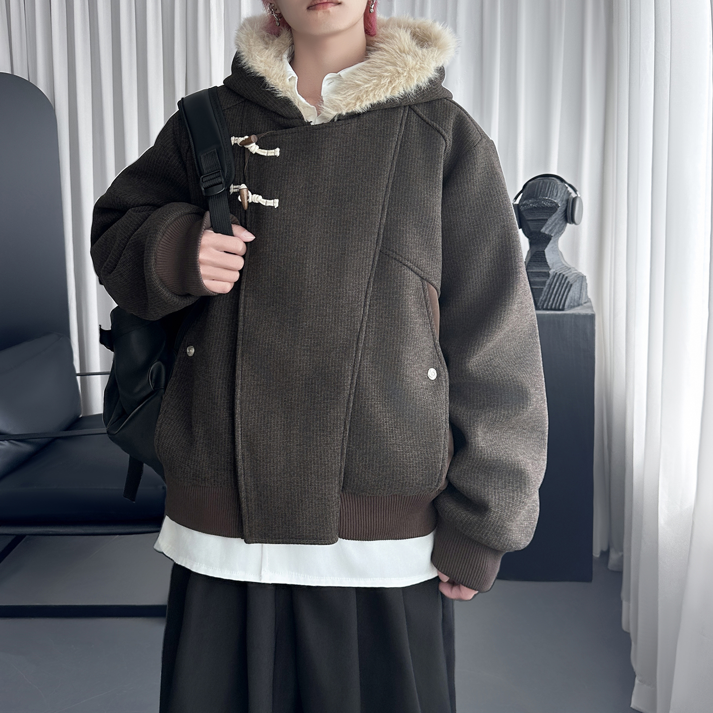斜门襟牛角扣毛里新款座山雕毛呢外套W2029-P138,女装短外套,星座1017 斜门襟牛角扣毛里新款座山雕毛呢外套W2029-P138,女装短外套,星座1017