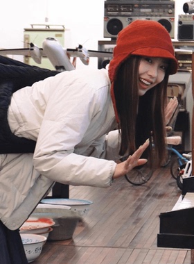 明星同款红色飞行雷锋帽女冬季加绒加厚保暖短檐圆顶显脸小防寒帽