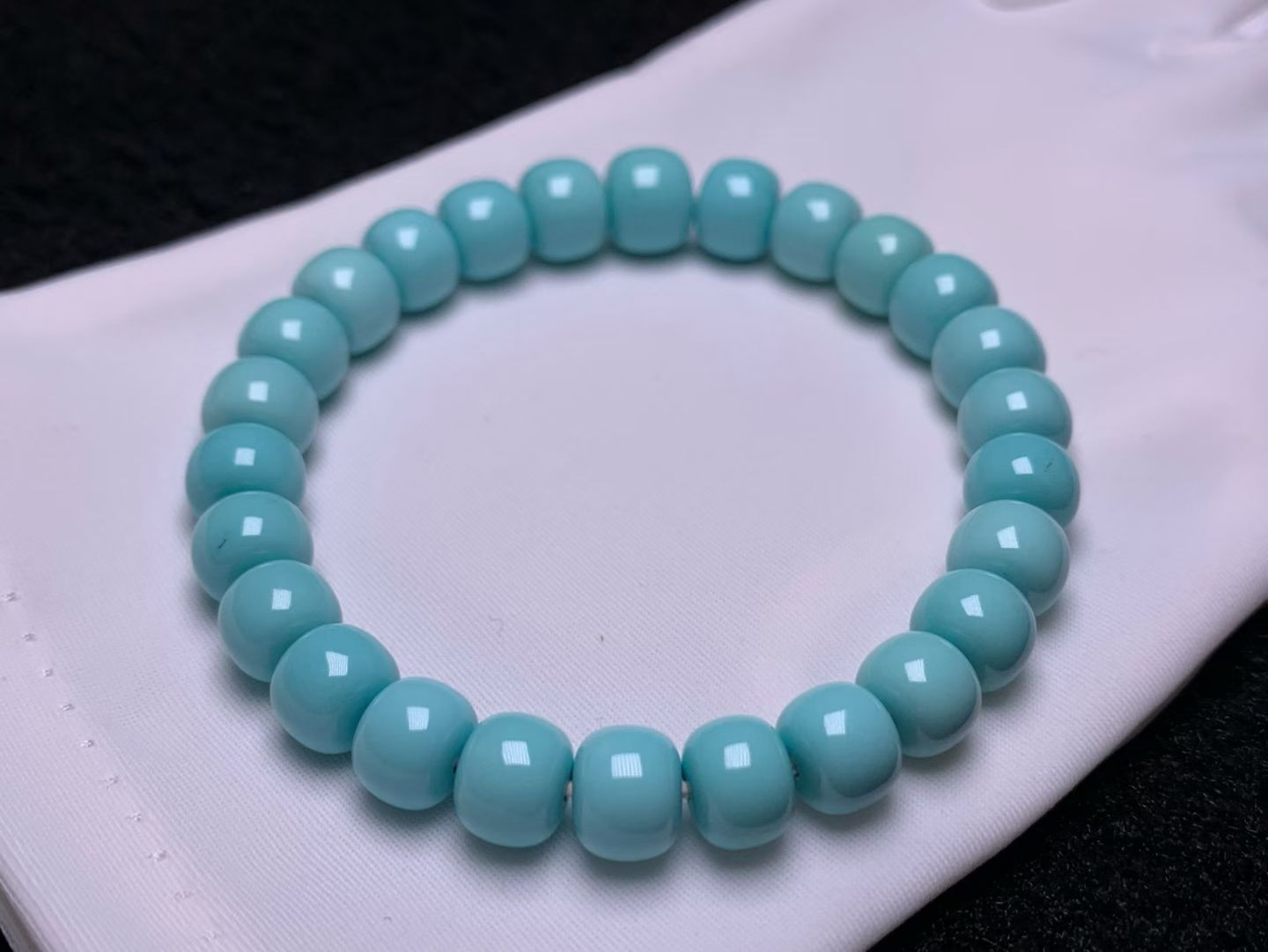 湖北十堰矿区天然原矿高瓷绿松石精工雕刻老型手串单圈手链多宝