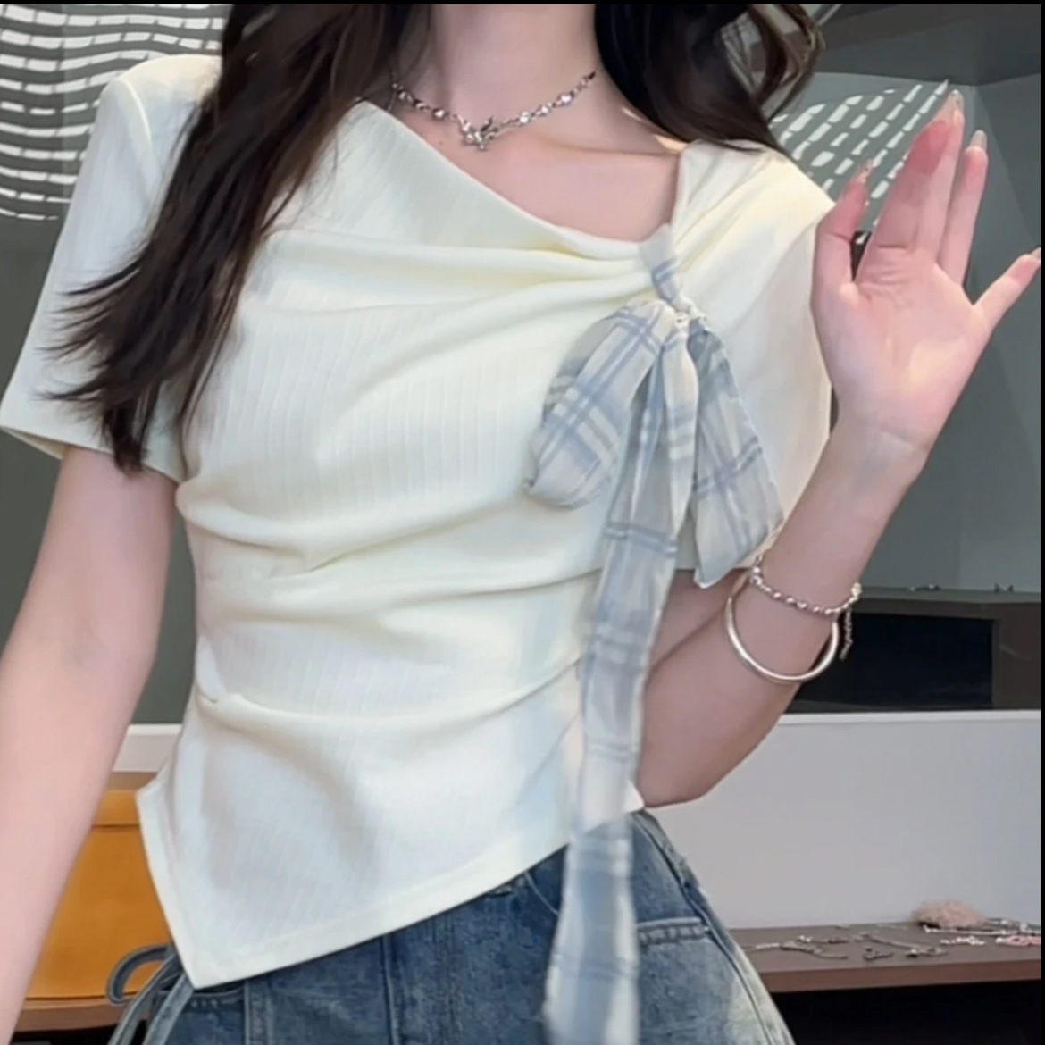 大码蓝色微胖正肩t恤短袖女夏季胖mm不规则法式短款遮肚显瘦上衣