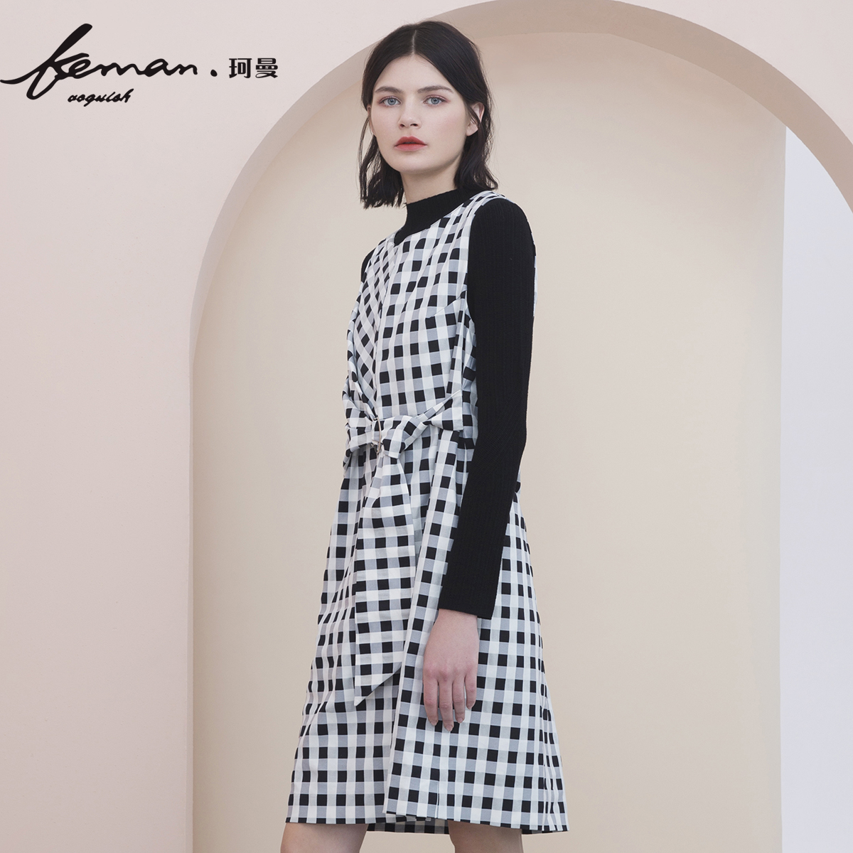 女装显瘦高腰中长款A字连衣裙