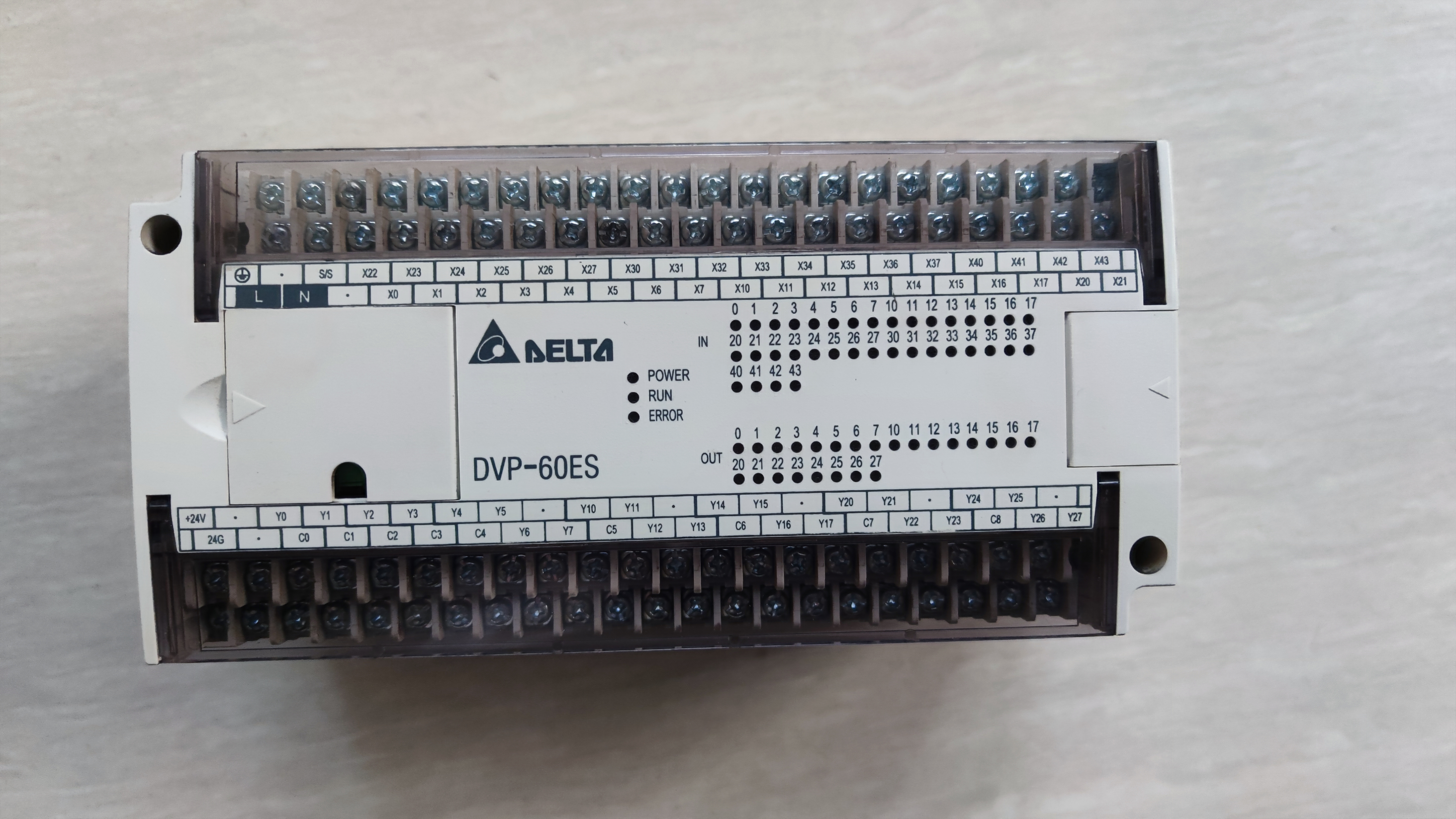 台达PLC DVP60ES00R2成色实物图 8.26高版本 功能正常