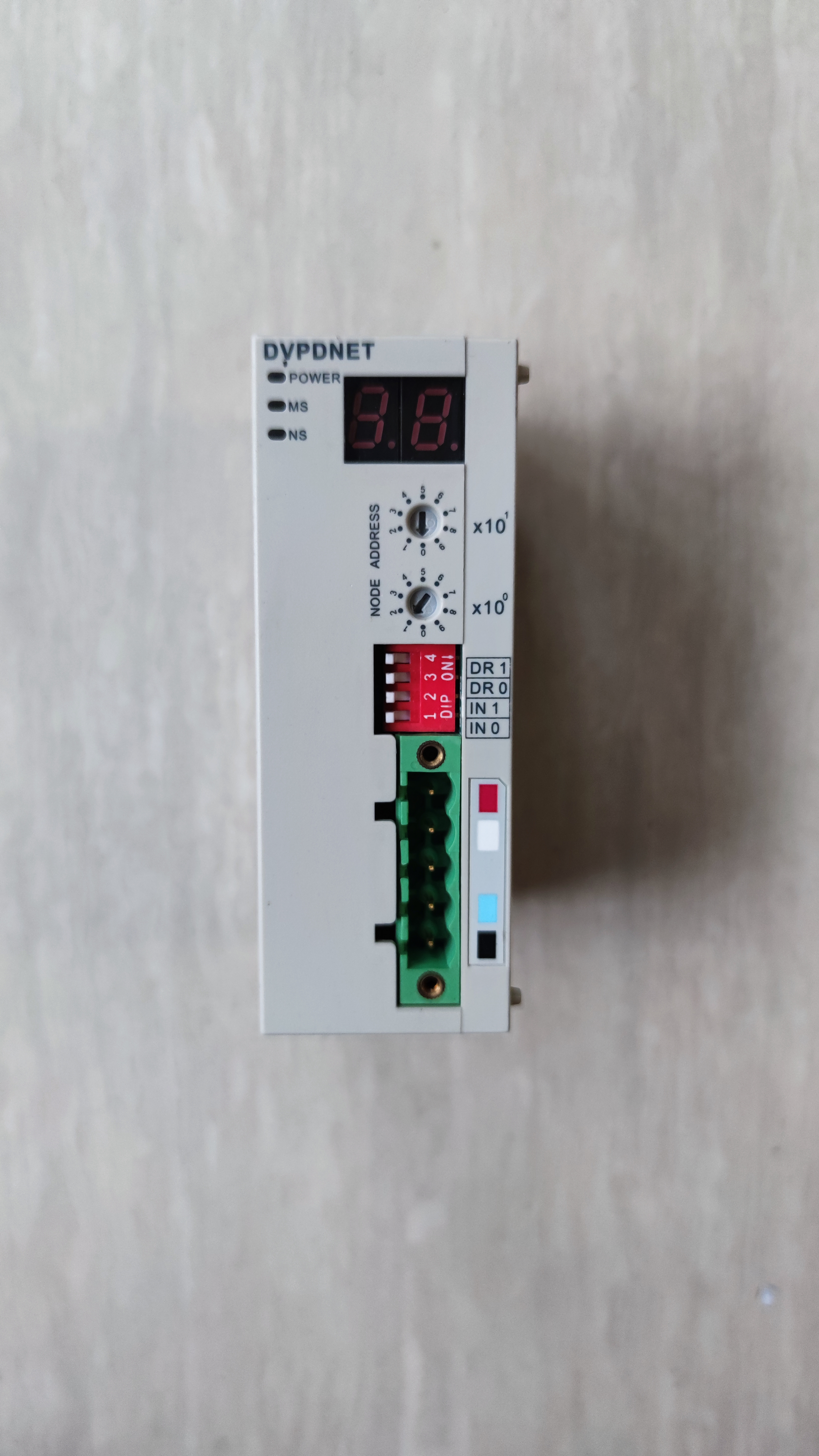 台达PLC扩展DVPDNET-SL成色实物图 功能正常