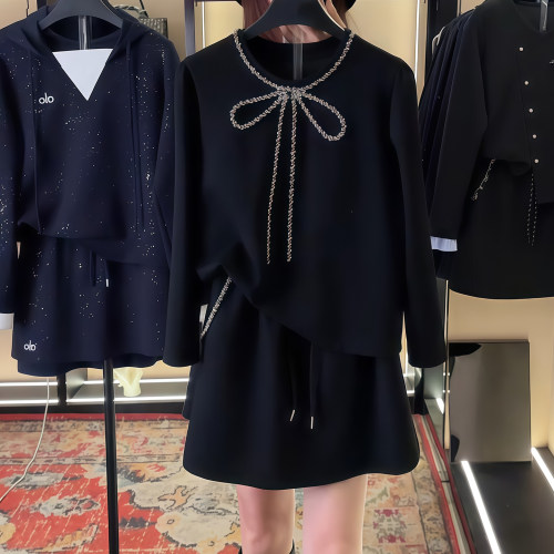 时尚套装女2025秋季新款爆款宽松百搭蝴蝶结半身裙大码胖mm两件套