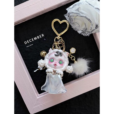 正版泡泡玛特SKULLPANDA平日奇景多功能汽车钥匙扣创意