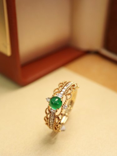 天然祖母绿戒指 48分 皇冠设计 单戴叠戴都好看 18k金钻石镶嵌