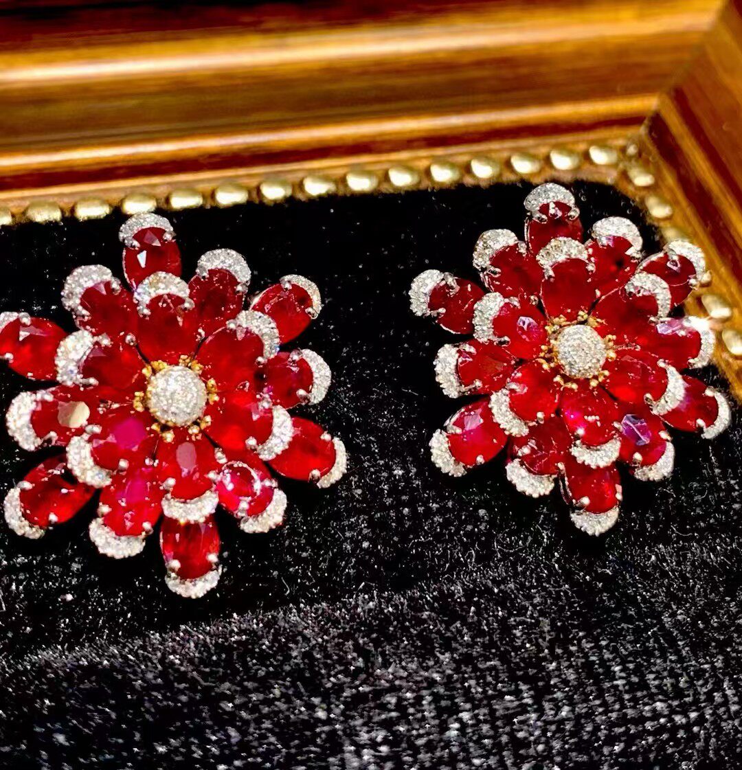 18k金鸽血红红宝石繁花大耳钉11克拉 重金真钻镶嵌7g 颜色艳丽
