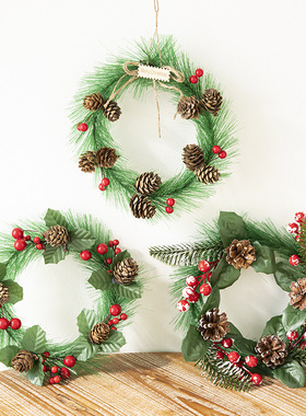 港恒圣诞小花环装饰品圣诞节门挂绿色松针叶松果藤圈挂饰门饰布置
