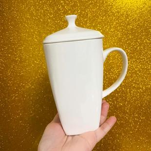 大容量水杯骨瓷杯子简约纯白带盖陶瓷马克杯创意方杯耐高温可消毒