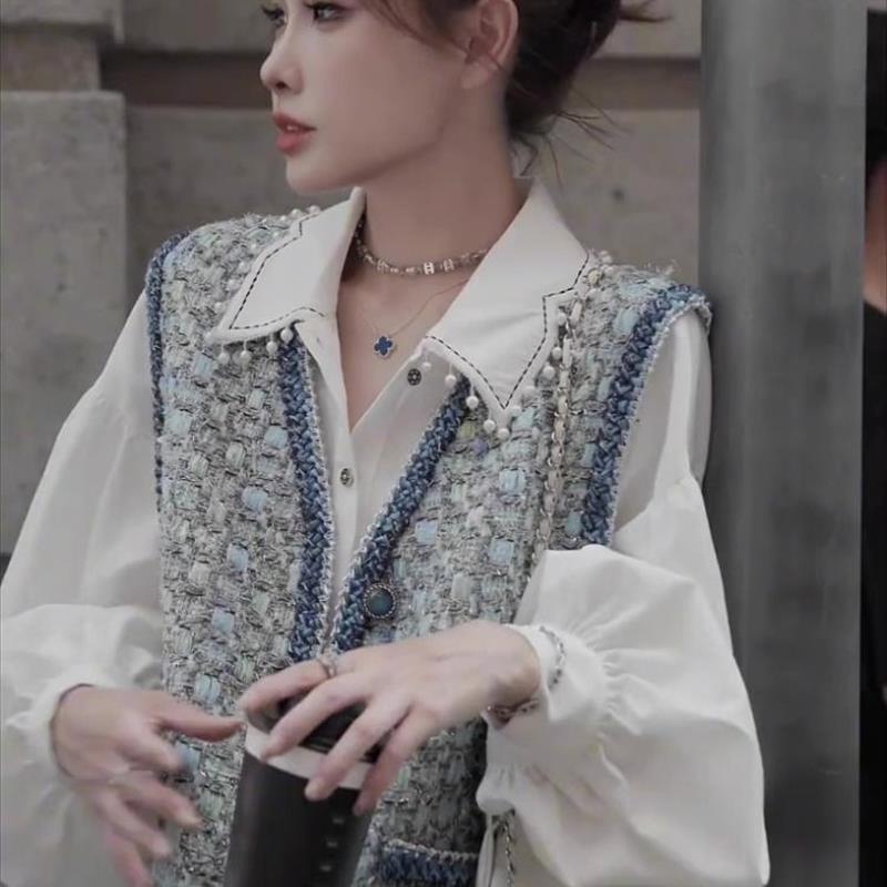 奶系穿搭春秋2025爆款新款小香风白色衬衫马甲套装女装两件套秋季