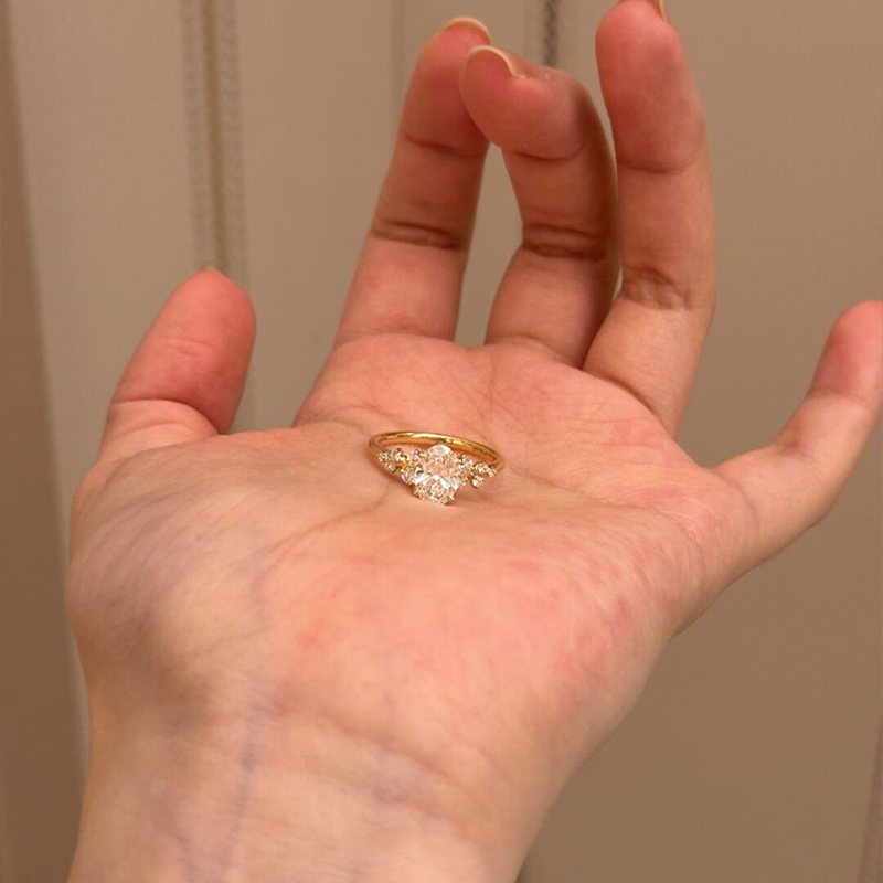 爆闪鸽子蛋戒指女小众设计