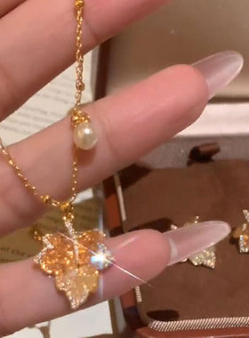 法式爆闪枫叶项链秋冬百搭毛衣链