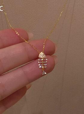 爆闪满钻金色鱼骨项链锁骨链