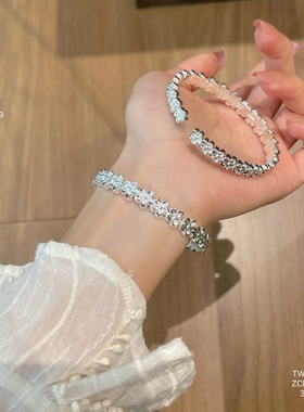 足银999.9梅花蝴蝶底手镯女小众设计感高级百搭手饰送女友