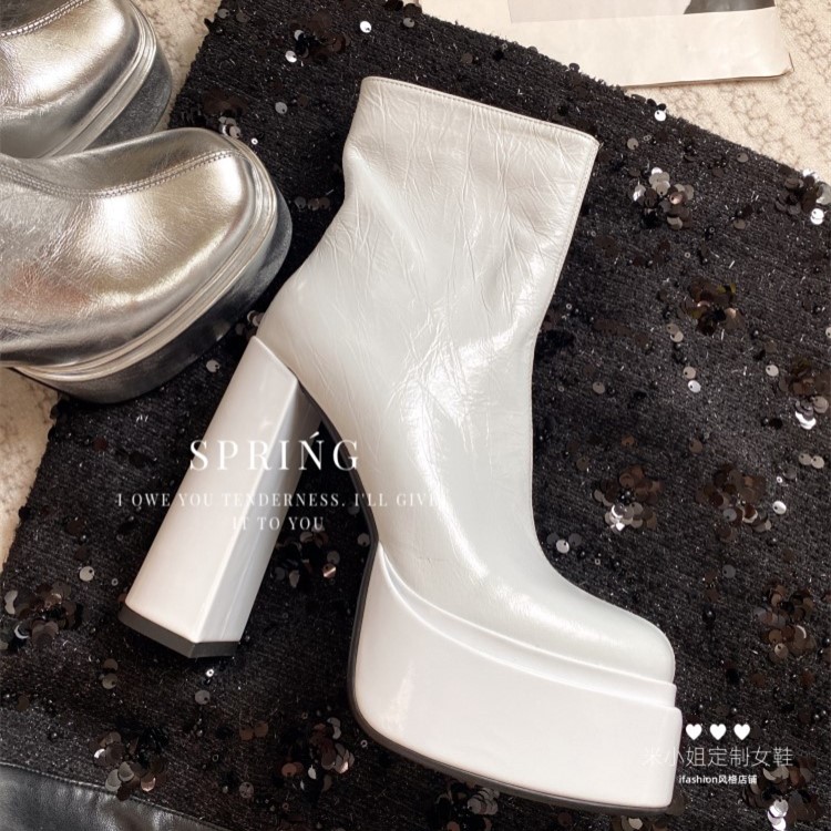 粗高跟防水台短靴小个子马丁靴女