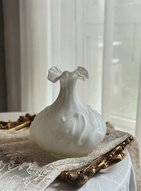 浮雕天鹅fenton风格芬顿花瓶白色磨砂感花器收口复古ins风