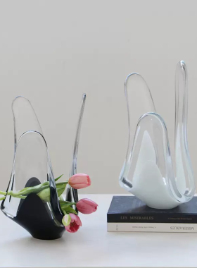 北欧创意极简黑白瓷三叉火焰不规则琉璃摆件样板间售楼处居家软装