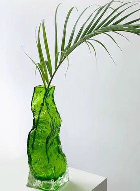 外贸出口花瓶绿色扭扭异形设计师款花器高30.5口4秒杀