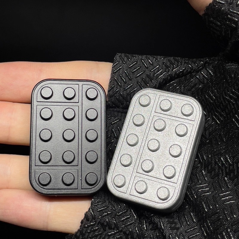 EDC积木无限位推牌磁力金属减压玩具甩牌方块解压黑科技无聊减压