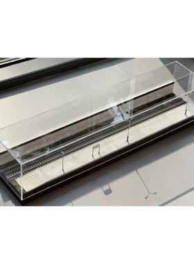 现货AVIGATOR火车模型 1:87 HO比例 展示盒60cm带透明防尘罩