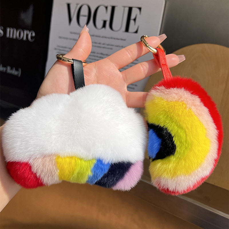 CC家獭兔毛彩虹云朵钥匙扣包挂件