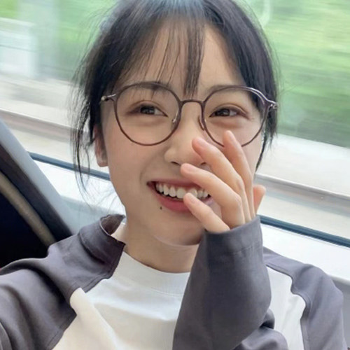 超轻软糖茶色近视眼镜女