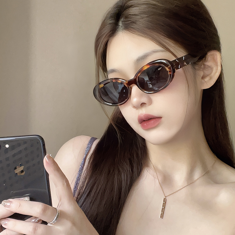 2024新款gm椭圆豹纹玳瑁墨镜女款高级感防紫外线近视辣妹太阳镜男