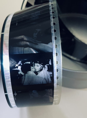 same By God they're Kissing天堂电影院电影文创胶片圣诞礼盒