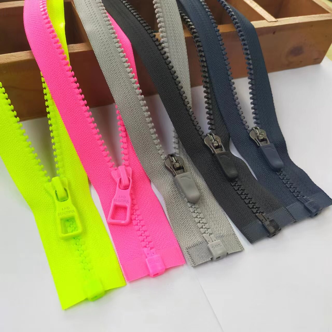 好质量单开尾品牌拉链