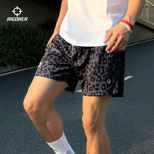 准者豹纹美式篮球不过膝四分短裤