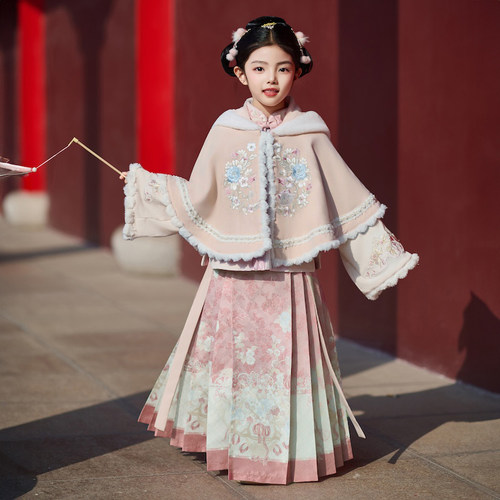 锦泰丰马面裙套装重工刺绣古风