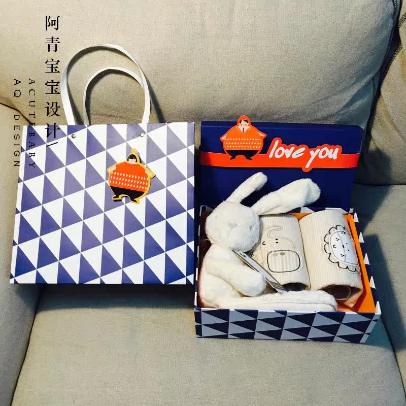 Coffret cadeau pour bébé - Vêtements + Fournitures - Ref 1956983 Image 1