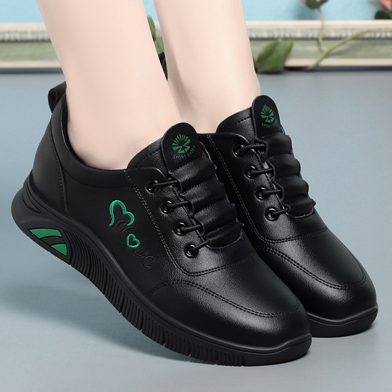 休闲运动鞋女2025春季新款女款小白鞋轻便软底旅游单鞋女