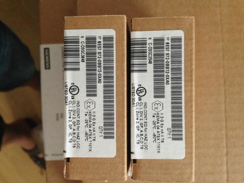 6ES7972-0BB12-0XA0西门子6ES7 972-0BA12/42/520BB52/42/12 特价