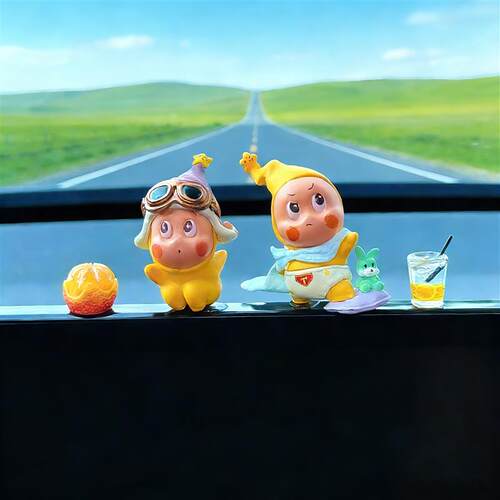 新品星星人汽车显示屏摆件中控台装饰卡通车载内饰可爱公仔装饰品